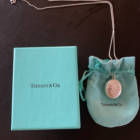 TIFFANY & CO. LOCKET AND BEADED NECKLACE - Picture 2 of 7
